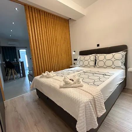 Center Nikolina Apartment