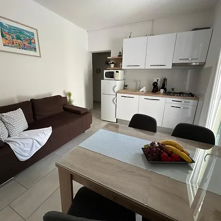 Apartment Center Nikolina