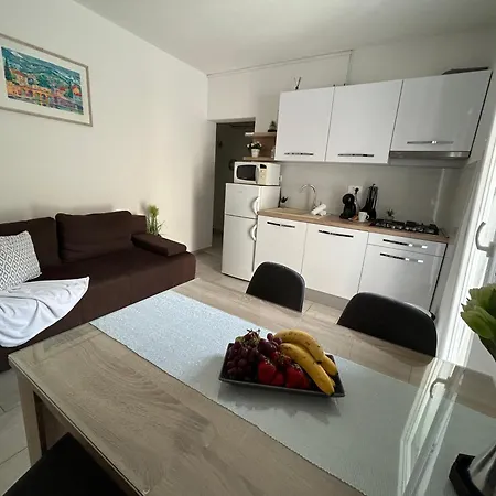 Apartment Center Nikolina *