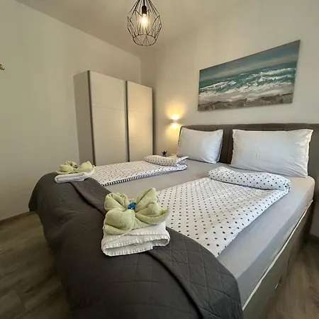 Center Nikolina Apartment