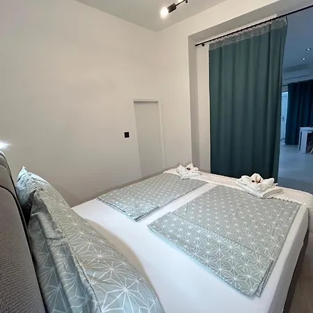 Center Nikolina Apartment Bol